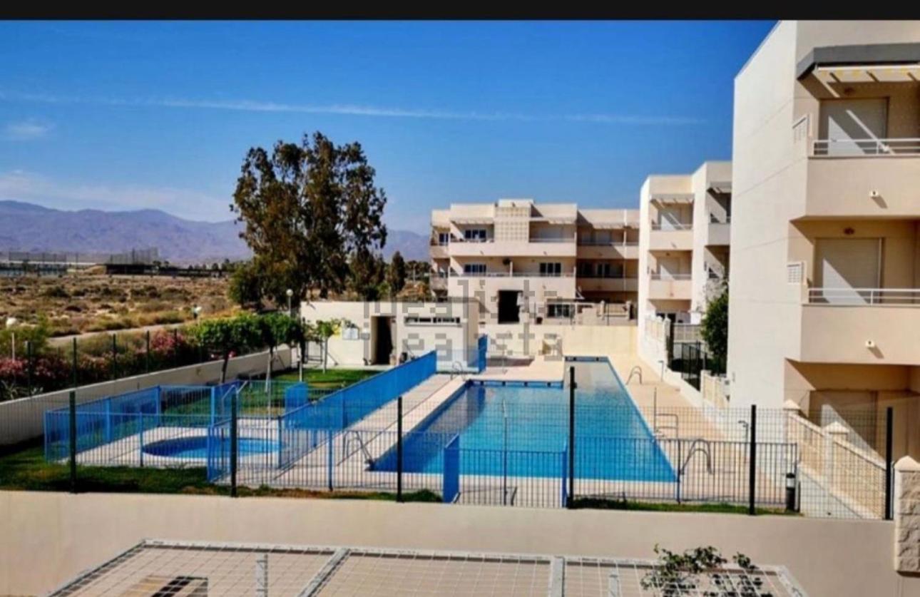 Piso Familiar En El Toyo Almeria